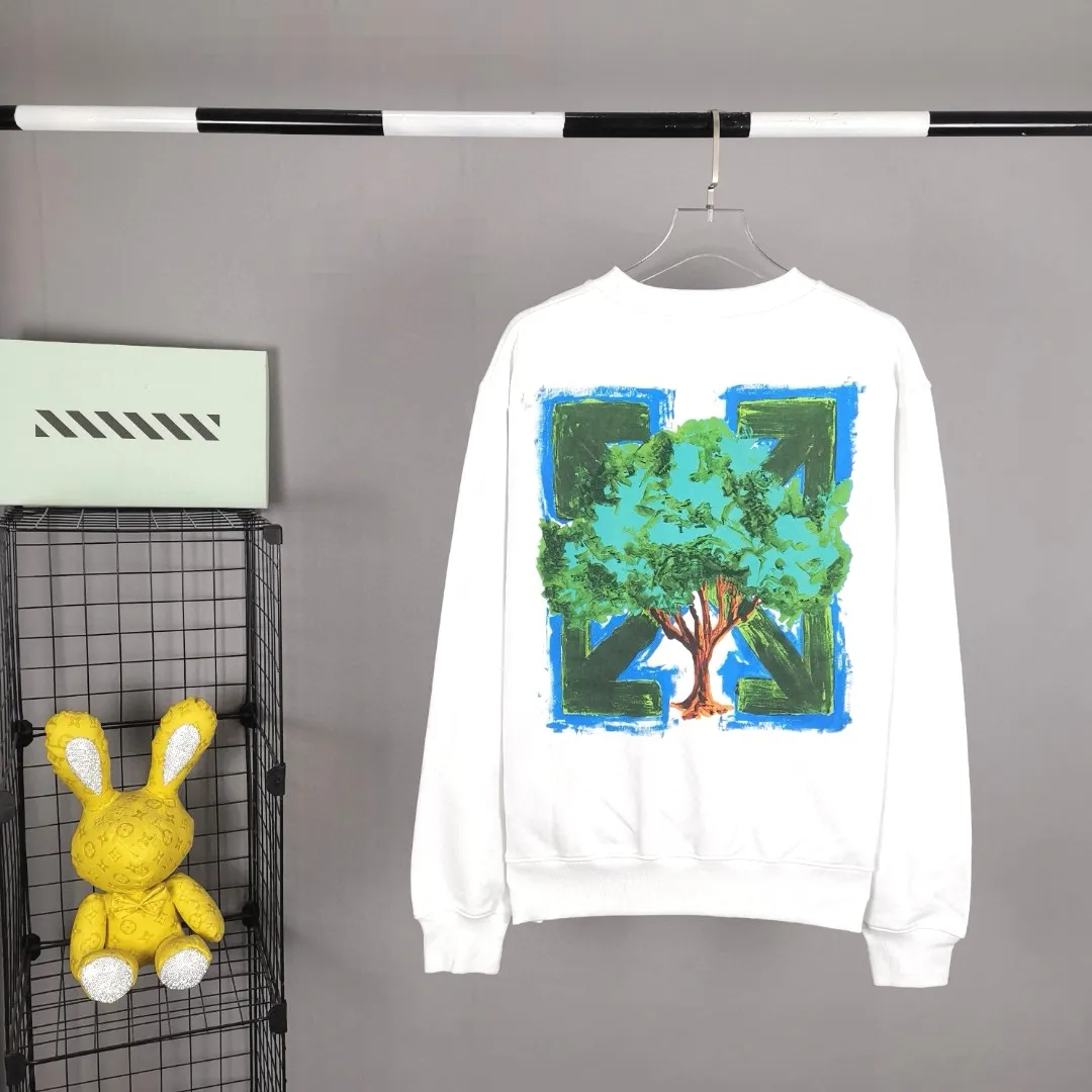 22SS top tested version environmentally friendly series OFFWHITE OW world environmentally friendly green big tree graffiti pure cotton loose unisex round neck sweatshirt I won’t introduce much else here, just get to the point. This printed tree is different from the short-sleeved ones. The leaf shape part of the printing is replaced by embroidery. This cannot be seen from the picture level (you will definitely make a mistake when you look at the picture). Many versions on the market directly look at the picture and make the pattern, without worrying about this detail.  The fabric is made of 480g fish scale terry cotton fabric, and the hem is slit. This is the key detail.  The white front chest is the new slogan of the trumpet, and the back is also different. They are all framed by the classic and iconic large warning arrows. The black arrows are lake green, with a few white water-like patterns added; the white ones are sky blue arrows, with a big tree inside with branches and leaves filling the entire pattern. Both pieces are interpretations of traditional retro hand-painted graffiti painting techniques, which fully embody the natural and environmentally friendly atmosphere.  Color: White Size: XS-L P:370